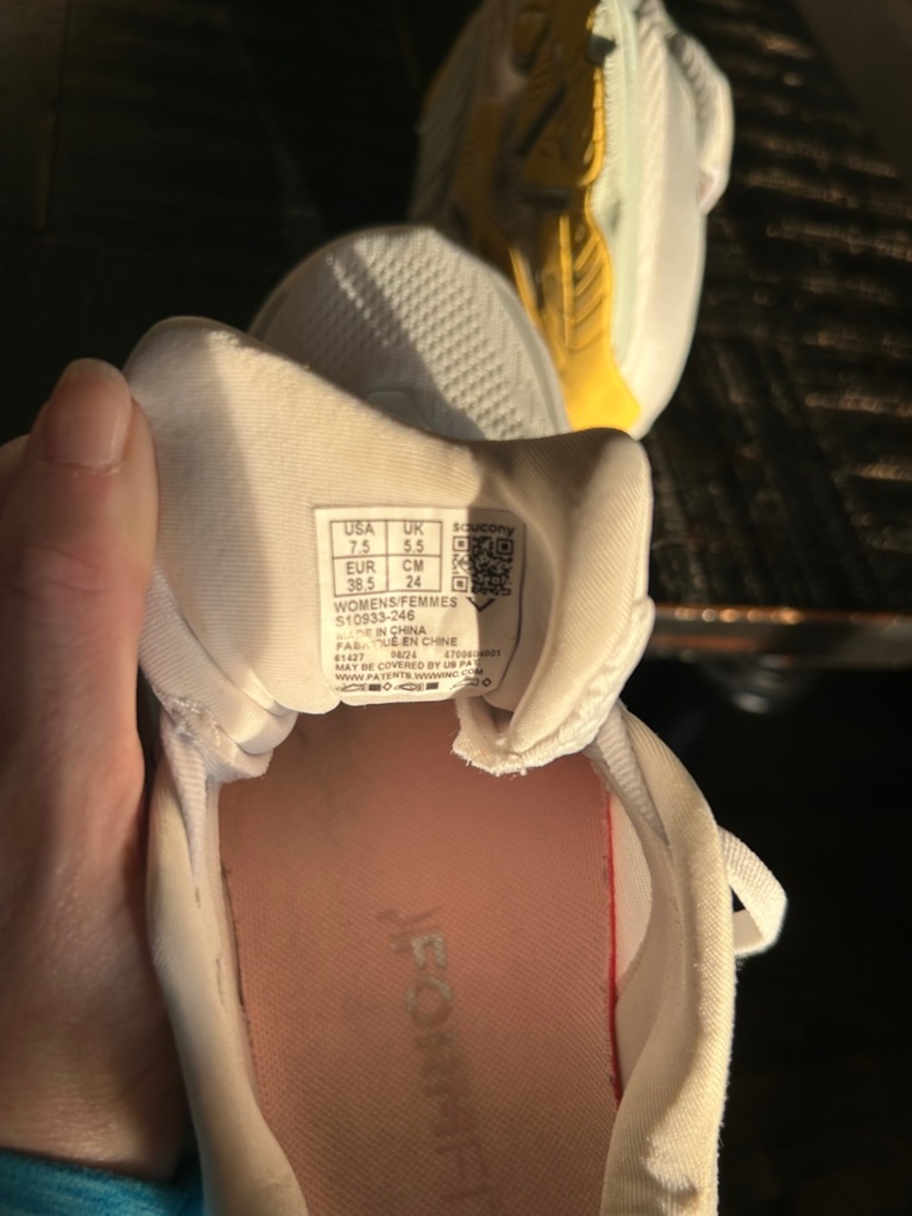 Saucony Hurricane‎ 24 running shoes in the White/Foam colorway - Picture 8 of 12